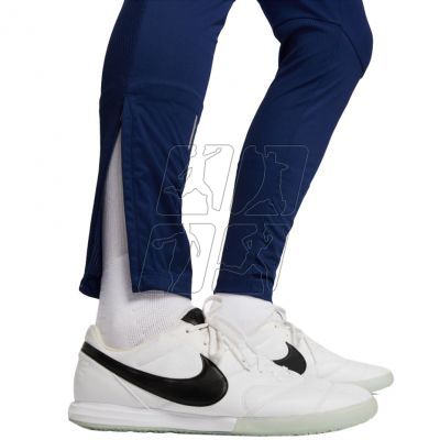 10. Spodnie Nike Therma-Fit Strike Pant Kwpz Winter Warrior M DC9159 492