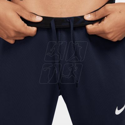 4. Spodnie Nike Dri-FIT M CZ6379-451