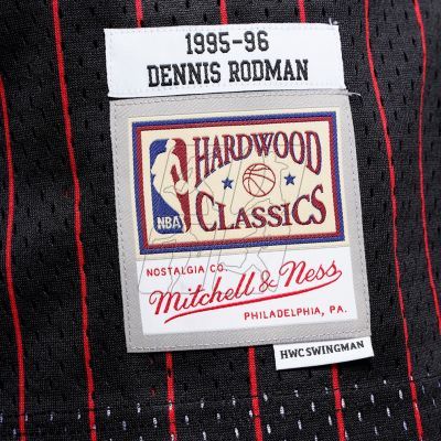 4. Koszulka Mitchell & Ness Chicago Bulls NBA Swingman Alternate Jersey Bulls 95 Dennis Rodman M SMJYGS18150-CBUBLCK95DRD