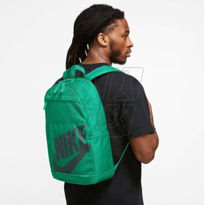5. Plecak Nike Elemental DD0559-324