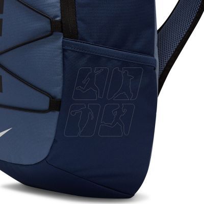 5. Plecak Nike Air DV6246-410