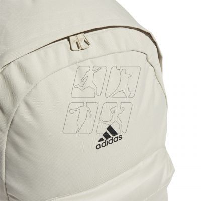 4. Plecak adidas Classic Badge of Sport 3-Stripes IR9757