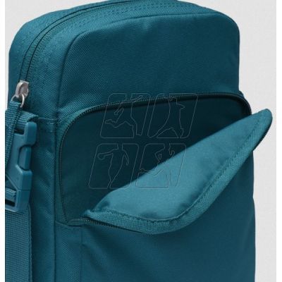 3. Saszetka Nike Heritage Crossbody Bag DB0456-381