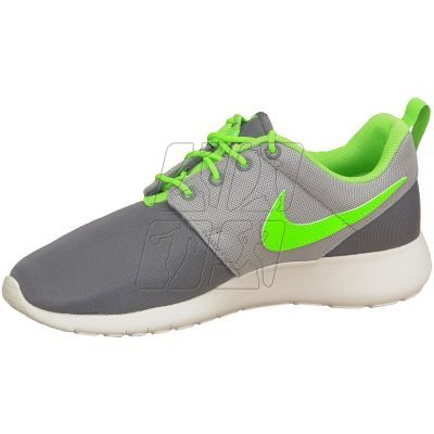2. Buty Nike Roshe One Gs W 599728-025