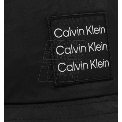 3. Kapelusz Calvin Klein Bucket KU0KU00094