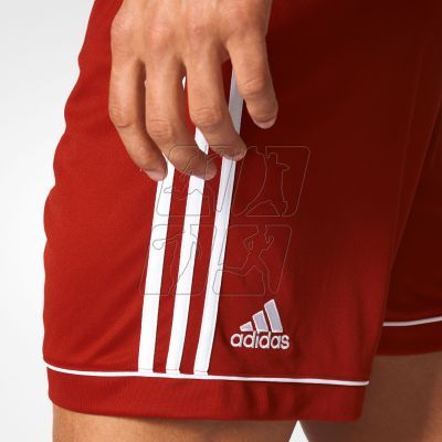 Spodenki piłkarskie adidas Squadra 17 M BJ9226 w kolorze czerwonym, posiadają technologię climalite