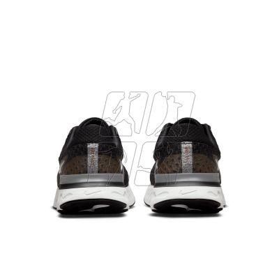 5. Buty do biegania Nike React Infinity Run Flyknit 3 W DD3024-009