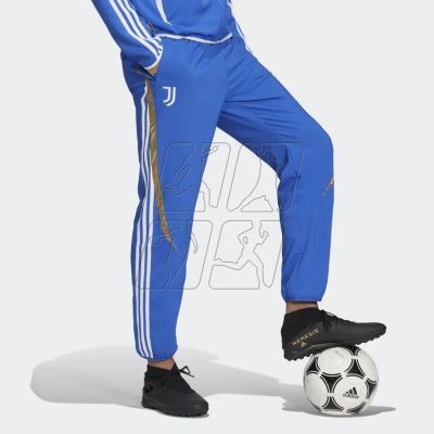 3. Spodnie adidas Juventus Turyn Trening Woven Pant M H67142