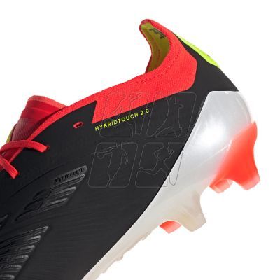 6. Buty piłkarskie adidas Predator Elite AG M IG5453