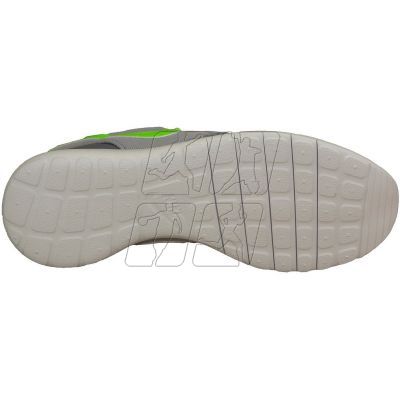 4. Buty Nike Roshe One Gs W 599728-025