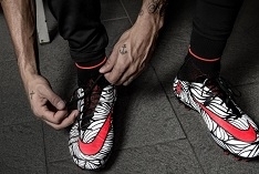 Buty Nike Hypervenom II Ousadia Alegria: serce i pięść Neymara