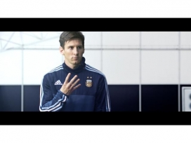 Bale, Muller, Rodriguez, Oezil, Messi i Rubio - inspirują fanów by kreowali, a nie tylko naśladowali...