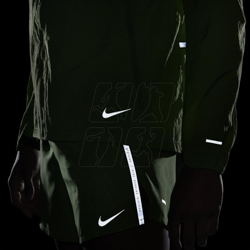 5. Kurtka Nike Repel Run Division M DM4773-377