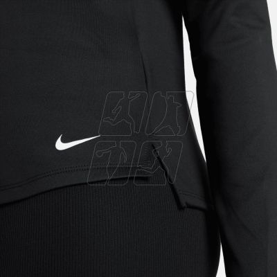 4. Koszulka Nike Therma-FIT One W DD4927-010