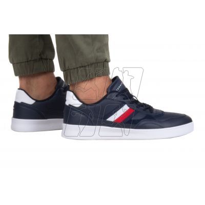 6. Buty Tommy Hilfiger Court Cupsole Retro Lth Stripes M FM0FM04828 DW5