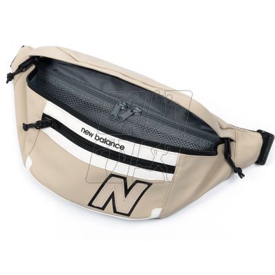 3. Saszetka, nerka New Balance Legacy Waistbag LAB23105SOT