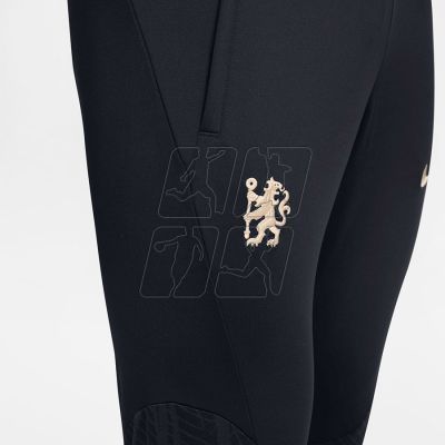 4. Spodnie Nike Chelsea FC Strike Pant M FN4131-426