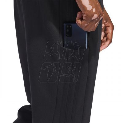 5. Spodnie adidas Essentials French Terry Tapered Cuff 3-Stripes M HZ2218