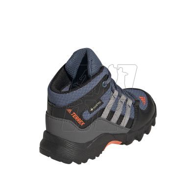 13. Buty Terrex Mid GTX I JR HP7419