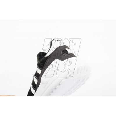 4. Buty adidas Trainer Jr FW5843