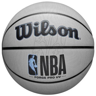 2. Piłka do koszykówki Wilson NBA Forge Pro UV Ball WZ2010801XB