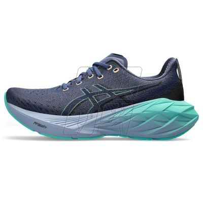 4. Buty do biegania Asics Novablast 4 W 1012B510401