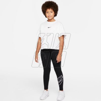 7. Legginsy Nike Sportswear Essential Jr DD6482 010