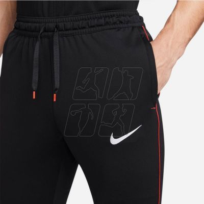 8. Spodnie Nike Dri-Fit Libero M DH9666 010