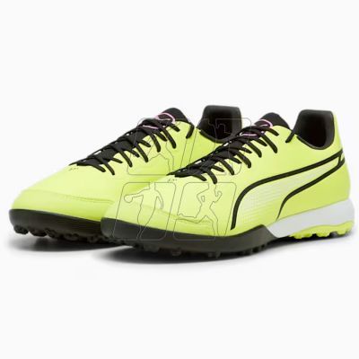 10. Buty piłkarskie Puma King Pro TT M 107255-03