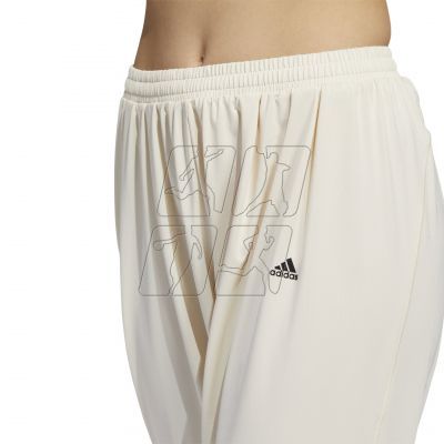 4. Spodnie adidas Yoga Pants W HF5421
