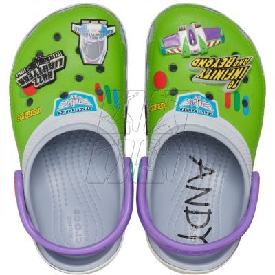 2. Chodaki Crocs Classic Toy Story Buzz Jr 209857 0ID