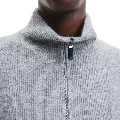 4. Sweter Calvin Klein Haff M K10K110395