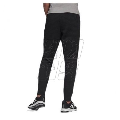 9. Spodenki adidas Well Being COLD.RDY Training Pants W HC4164