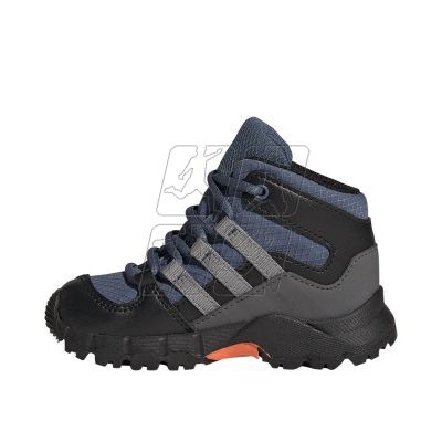 9. Buty Terrex Mid GTX I JR HP7419