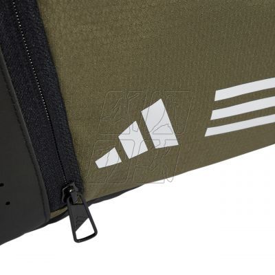 4. Torba adidas Essentials 3-Stripes Duffel XS IZ1906