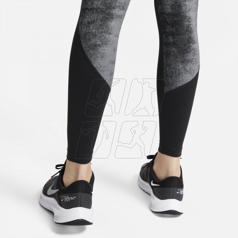 7. Spodnie Nike Air Dri-FIT Fast W DD4423-010