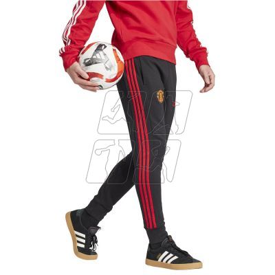 3. Spodnie adidas Manchester United DNA Panty M IT4179