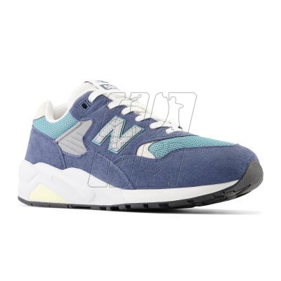 5. Buty sportowe New Balance M MT580CA2