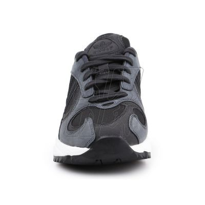 2. Buty Adidas Yung-1 Trail M EE6538