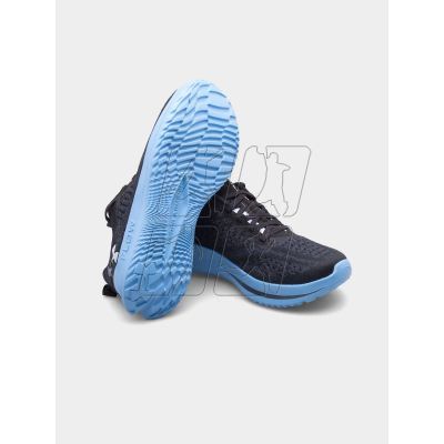 4. Buty 4 Under Armour Velociti 3027585-002