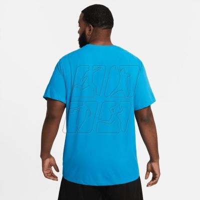 2. Koszulka Nike Dri–FIT M AR6029-447