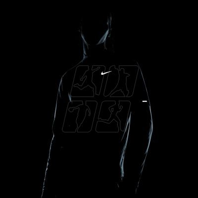 6. Koszulka Nike Dri-FIT Element M DD4756-309