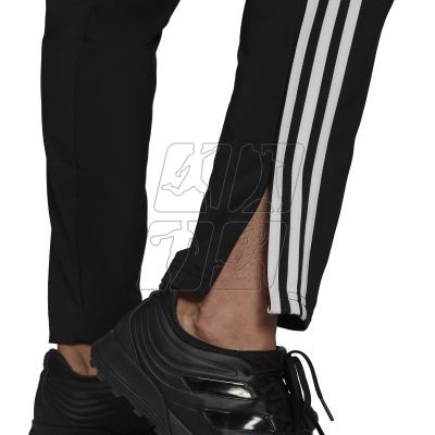 4. Spodnie adidas Condivo 22 M H21288