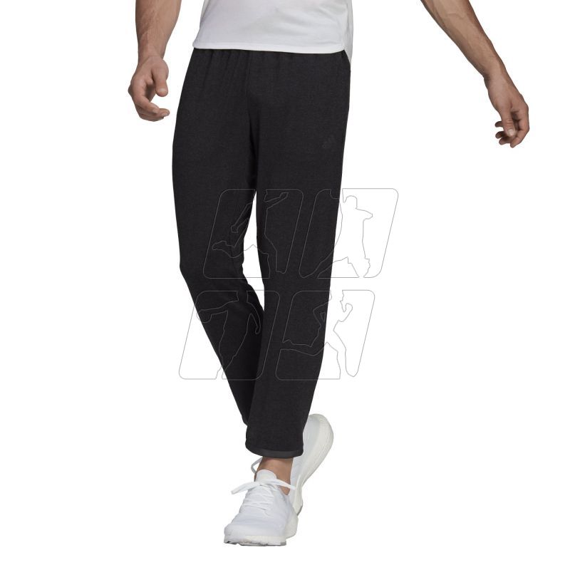 2. Spodnie adidas Wellbeing Training Pants M H61167