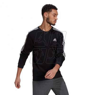 6. Bluza adidas Essentials Sweatshirt M GK9579