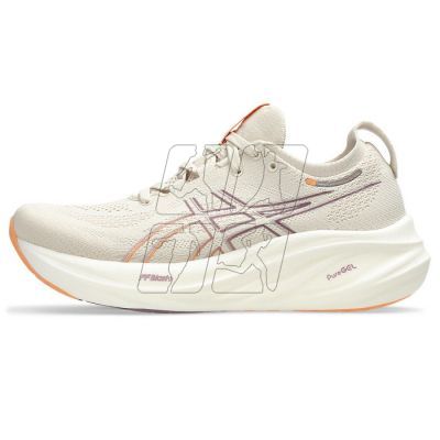 4. Buty do biegania Asics Gel Nimbus 26 W 1012B601250