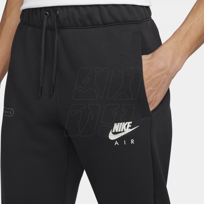 3. Spodnie Nike Air M DM5209-010