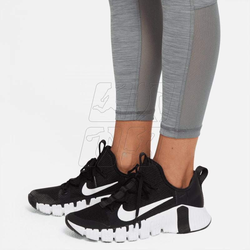 4. Spodnie Nike Pro 365 W DA0483-084
