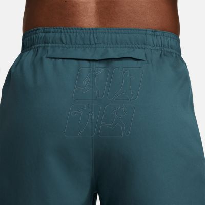 6. Spodnie Nike Dri-FIT Challenger M  DD4894-309