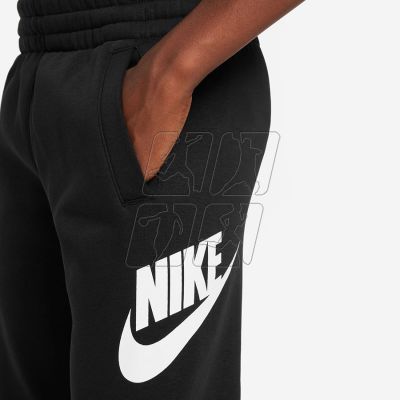 4. Spodnie Nike Club Fleece Jr FD2995-010
